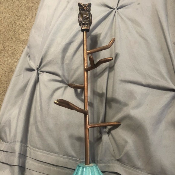 Brown/Blue Owl Necklace Holder - Picture 1 of 4
